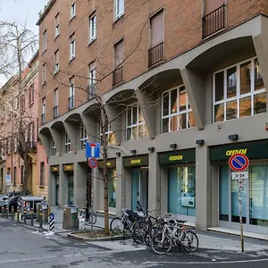  Apartamento Piazza De' Calderini By Wonderful Italy